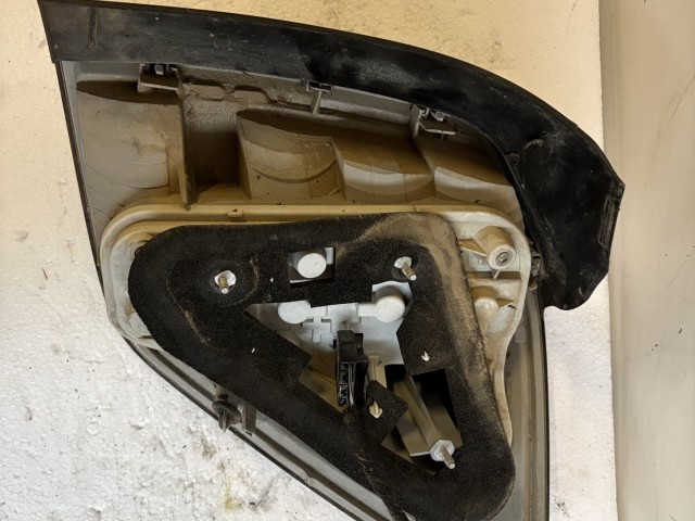 15928 Opel Astra H kombi Bal hátsó Lámpa