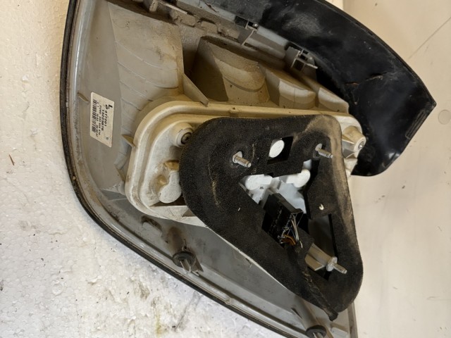 15928 Opel Astra H kombi Bal hátsó Lámpa