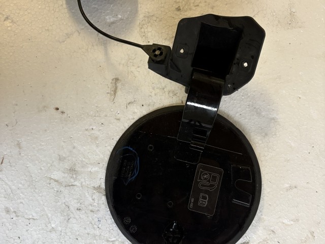 Opel Corsa E 2014- 2014-2019 Tankajtó Használt Y22C fekete 