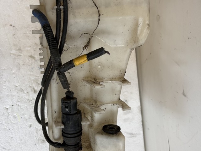 Opel Antara 2006-2015 Ablakmosó tartály Használt  