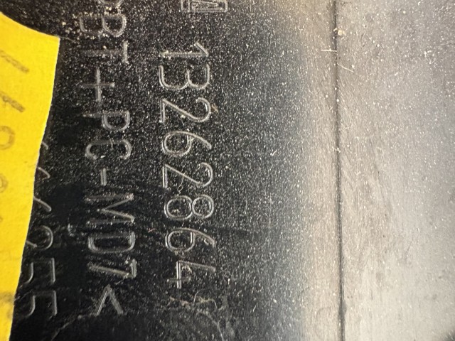 Opel Meriva B 2010-2017 Tankajtó Használt Z40W barna 