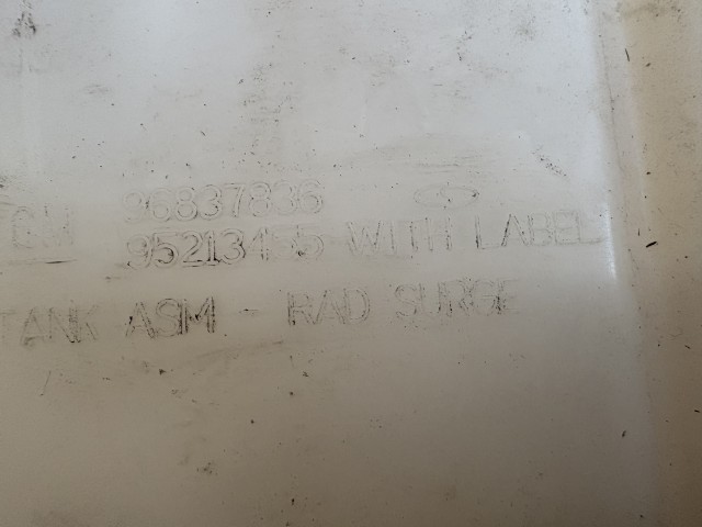 Opel Antara 2006-2015 Kiegyenlítő tartály Használt   