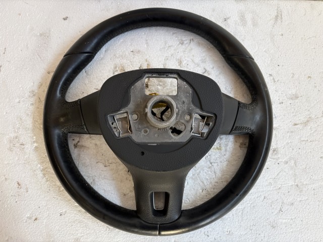 Volkswagen Passat B7 Kormány