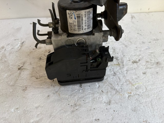 Opel Antara 2006-2015 Abs kocka Használt   