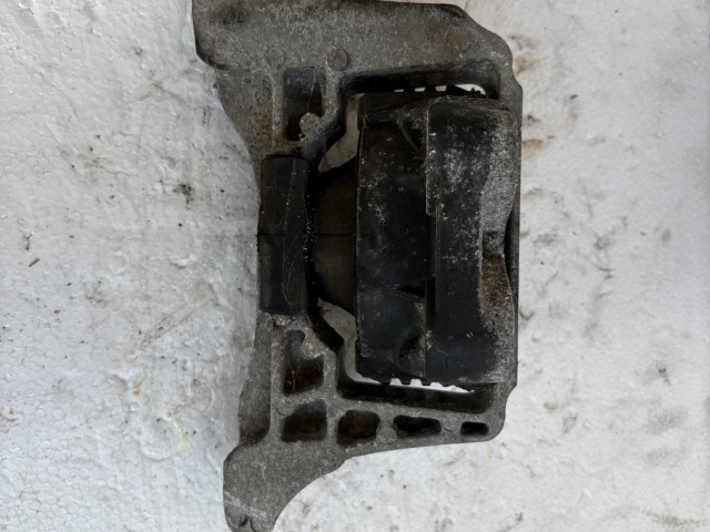 Ford C-max Mk2 2011 motortartó bak