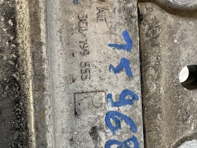 Volkswagen Passat B7 2010-2014 motortartó bak