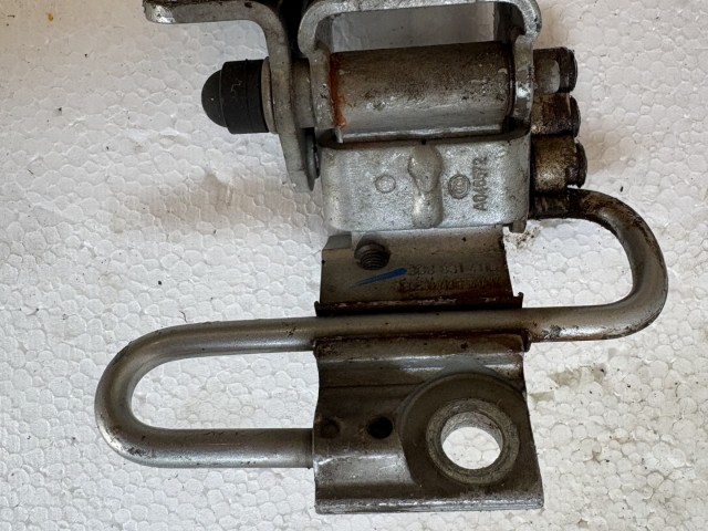 Volkswagen Passat B7 2010-2014 Bal első Ajtózsanér