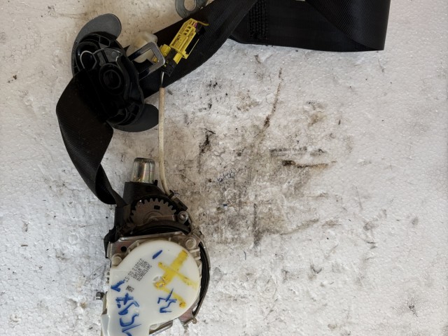 Volkswagen Passat B7 2010-2014 Jobb első Biztonsági öv Használt