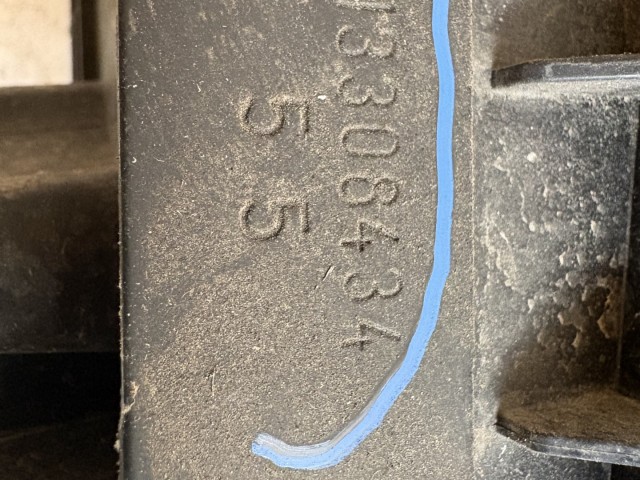 Opel Astra J 2009-2015 Akkumulátor tartó, tálca Használt