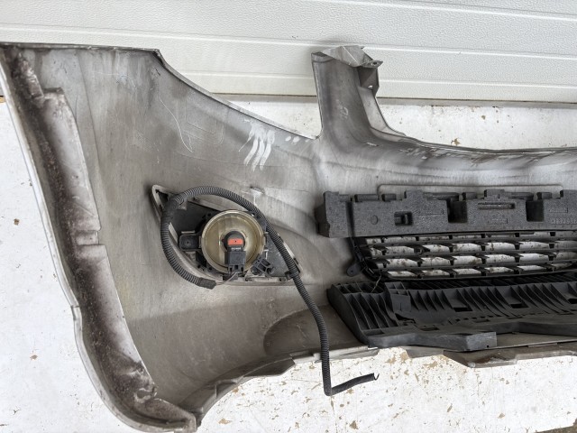 15992 Opel Zafira B első Lökhárító Ezüst Z176