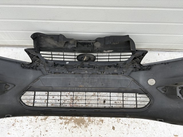 15994 Ford fOCUS II. első Ezüst Lökhárító