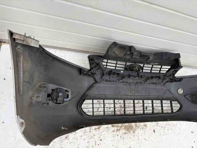 15994 Ford fOCUS II. első Ezüst Lökhárító