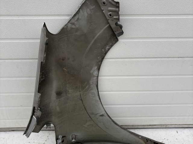 15996 Opel Zafira B Bal első Sárvédő Ezüst Z176