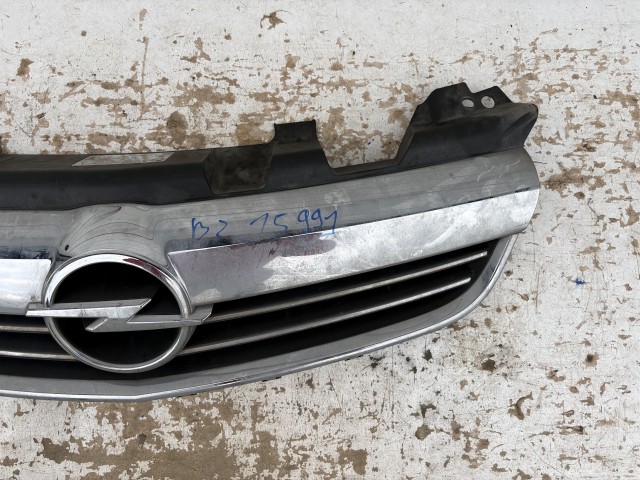 15991 Opel Zafira B Facelift Díszrács Használt