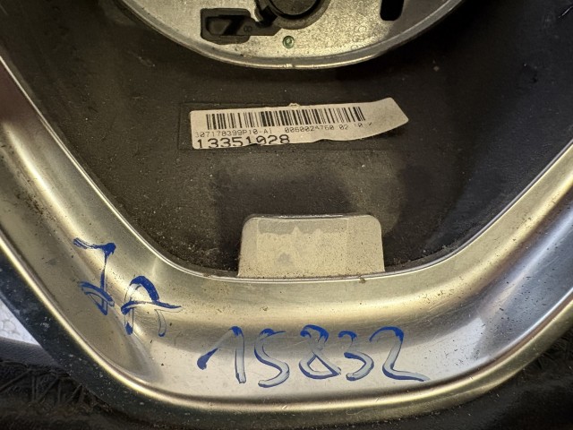 Opel Astra J 2009-2015 Kormánykerék Használt Fekete bőr  