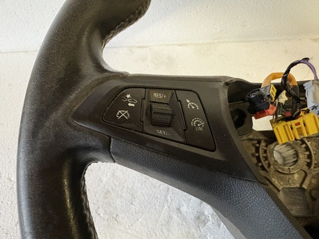 Opel Corsa E 2014- 2014-2019 Kormánykerék Használt Fekete bőr  