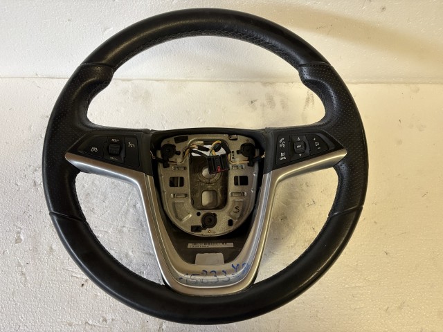 Opel Astra J 2009-2015 Kormánykerék Használt Fekete bőr  