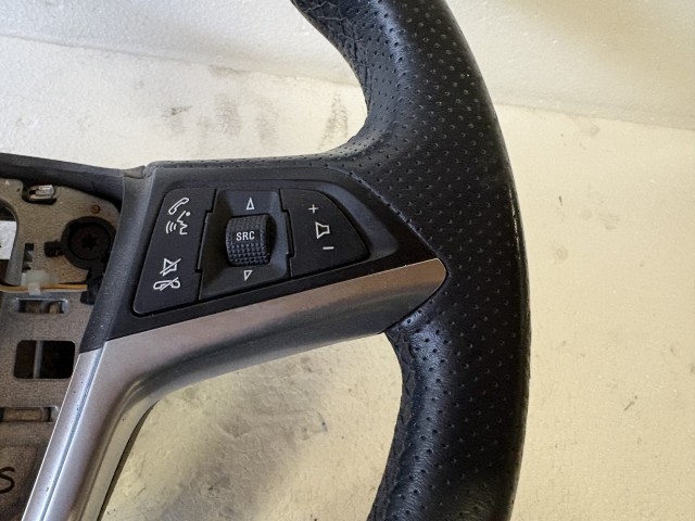 Opel Astra J 2009-2015 Kormánykerék Használt Fekete bőr  