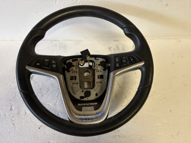 Opel Astra J 2009-2015 Kormánykerék Használt Fekete bőr  