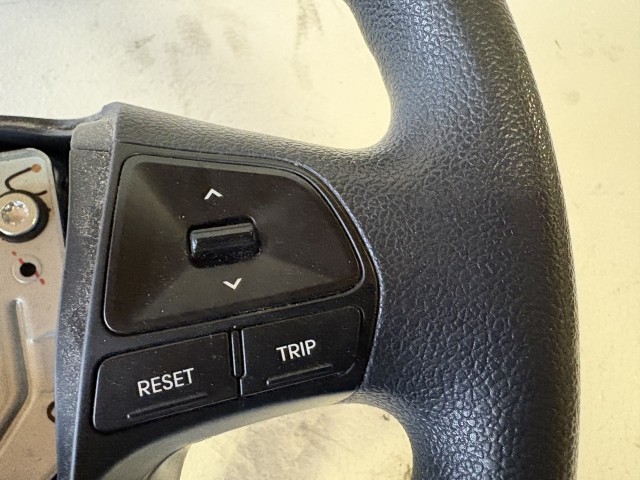 Kia Rio III.(UB) 2011-2017 Kormánykerék Használt Fekete műanyag  