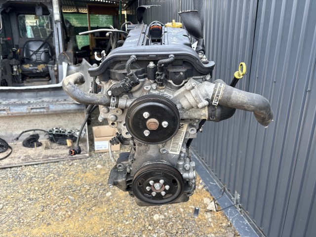 Opel Astra H Z14xep Motor (blokk hengerfejjel)1.4 twinport