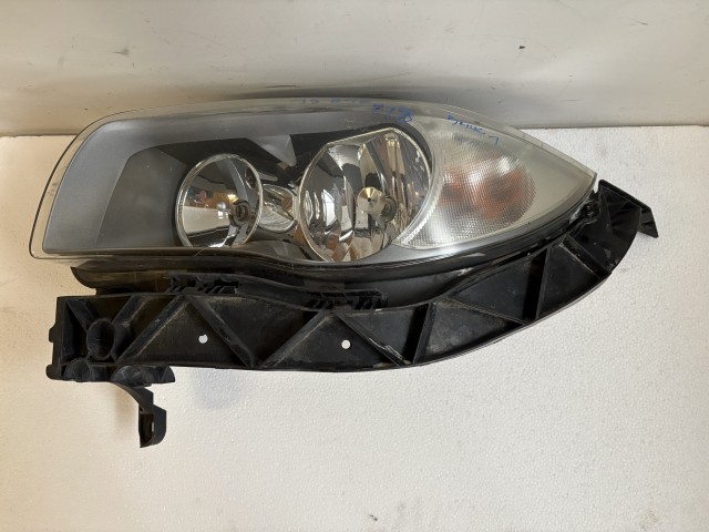 15812 BMW 1 (E87) 2004-2011 Lámpa , Fényszóró Használt Bal első 