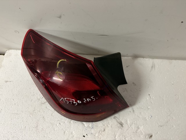 15730 Opel Astra J Bal hátsó Lámpa sötétitett 5 ajtós