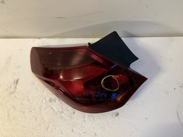 15717 Opel Astra J Bal hátsó Lámpa 5 ajtós