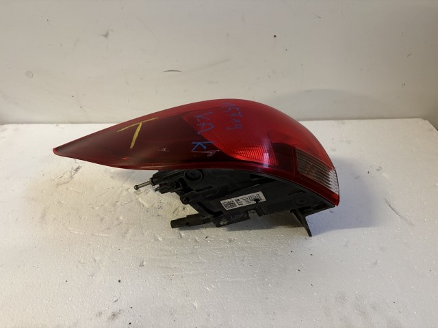 15719 Opel Astra K kombi Jobb hátsó Lámpa