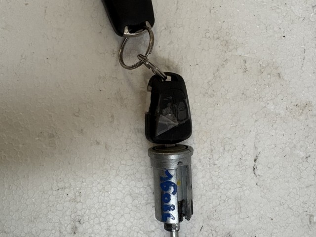 Opel Meriva A 2003-2010 Gyújtáskapcsoló Használt