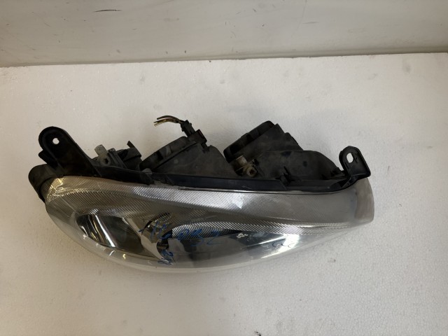 16092 Opel Corsa C Jobb első Lámpa Fényszóró