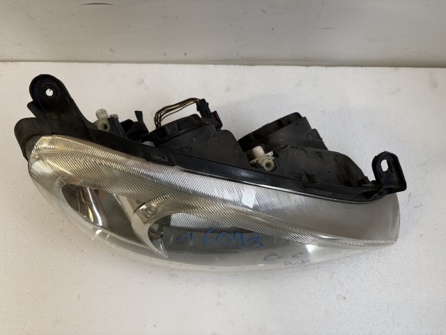 16093 Opel Corsa C Jobb első Lámpa Fényszóró