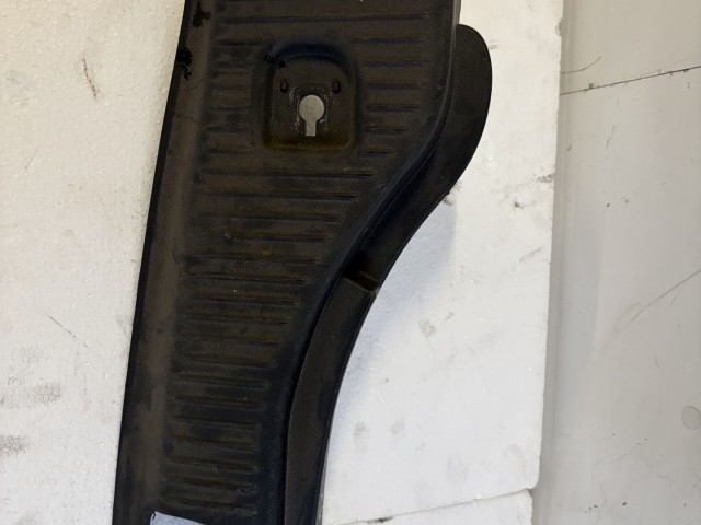 Chevrolet Trax U200 2013 Hátfalkárpit Használt