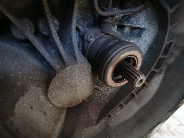 Opel Corsa E 1.4 Benzin B14xer Váltó F17s374 5 Sebességes Bowdenes