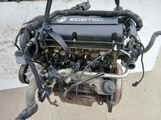 Opel Astra J 1.6 Benzin A16xer Motor