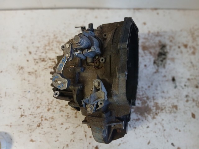 Opel Astra J 1.7 Diesel Váltó A17dtr 6 Sebességes