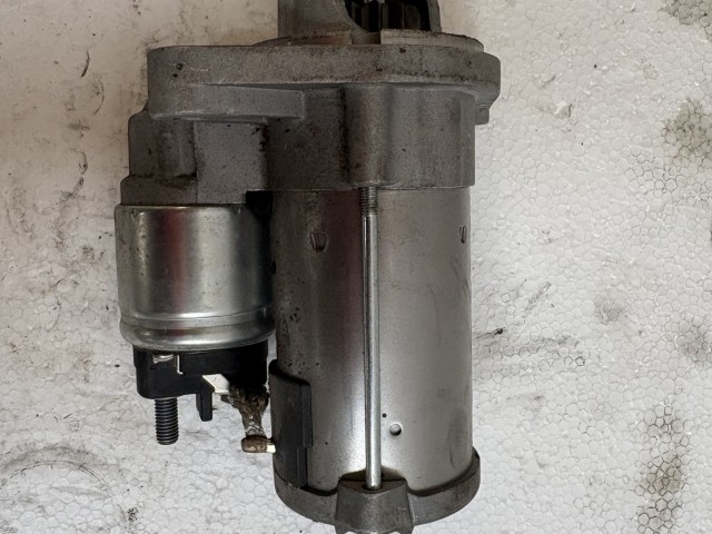 Opel Astra J Benzines Önindító