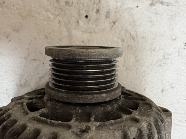 Opel Insignia 1.8 Benzin Generátor