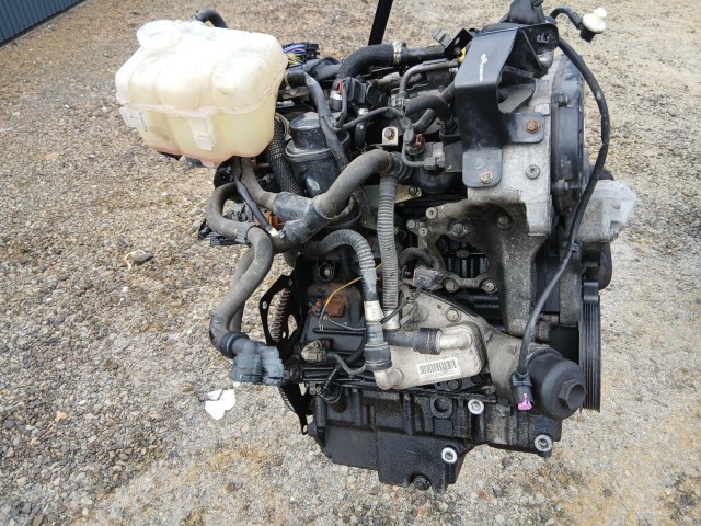 Opel Astra J 2.0 cdti Diesel Motor Használt A20dth (Komplett motor)