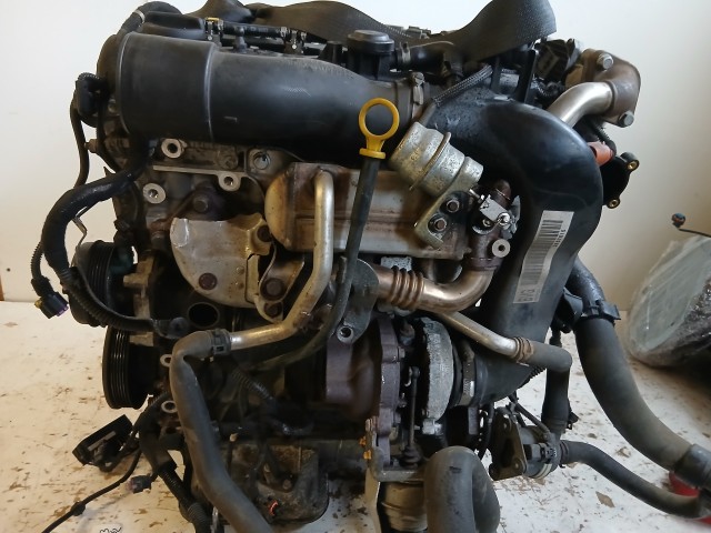 Opel Astra J 1.7 Cdti Diesel Motor Használt A17dte (Komplett motor)