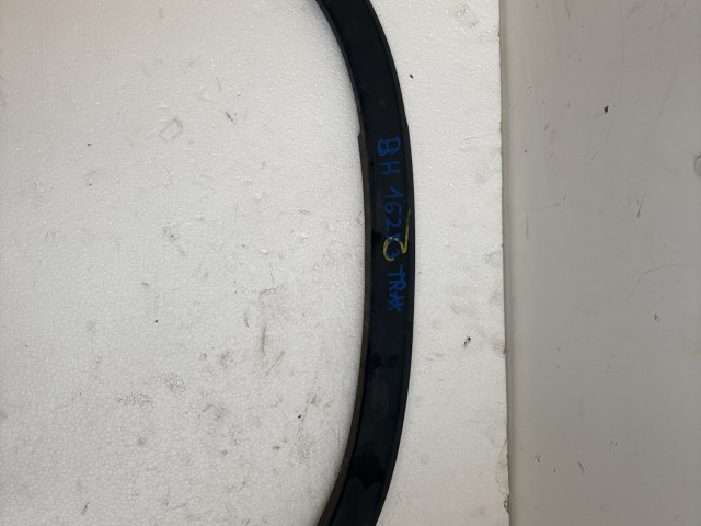 Chevrolet Trax U200 2013 Díszcsík és díszléc Használt bal hátsó sárvédő 