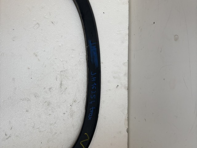 Chevrolet Trax U200 2013 Díszcsík és díszléc Használt jobb hátsó sárvédő 