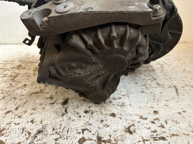 Opel Astra J 1.6 cdti Diesel Váltó m32 B16dtl