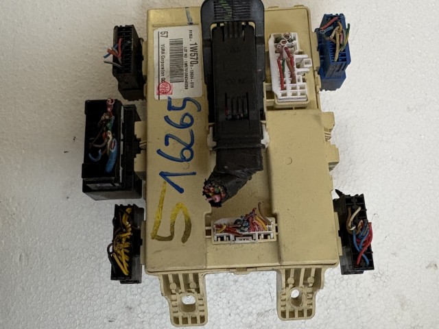 Kia Rio III.(UB) 2011-2017 Biztosítéktábla  Használt