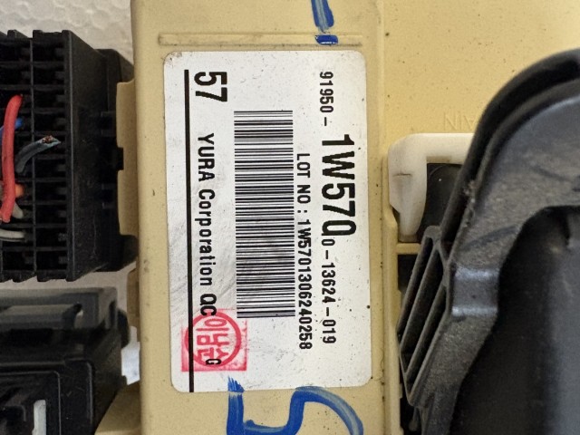 Kia Rio III.(UB) 2011-2017 Biztosítéktábla  Használt