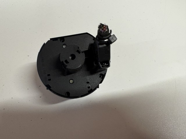 Volkswagen Passat B7 2010-2014 Világítás kapcsoló Használt