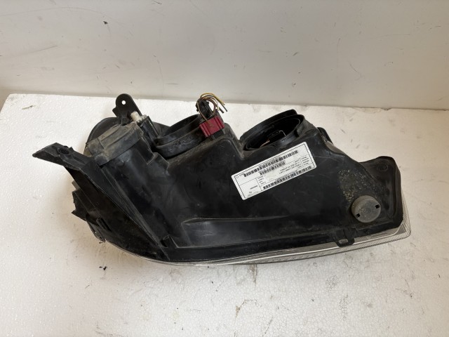 16300 Opel Corsa C Bal első Lámpa Fényszóró