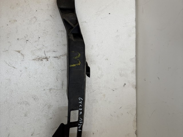 Opel Astra J GTC jobb első Lámpa tartó