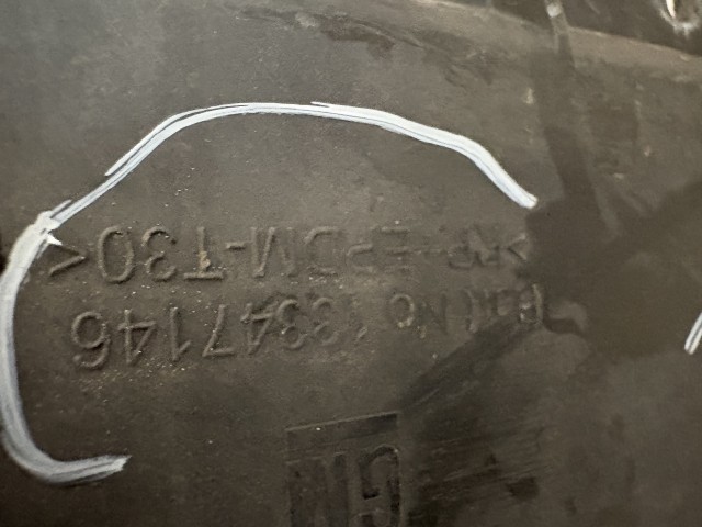 Opel Astra J GTC bal első Lámpa tartó