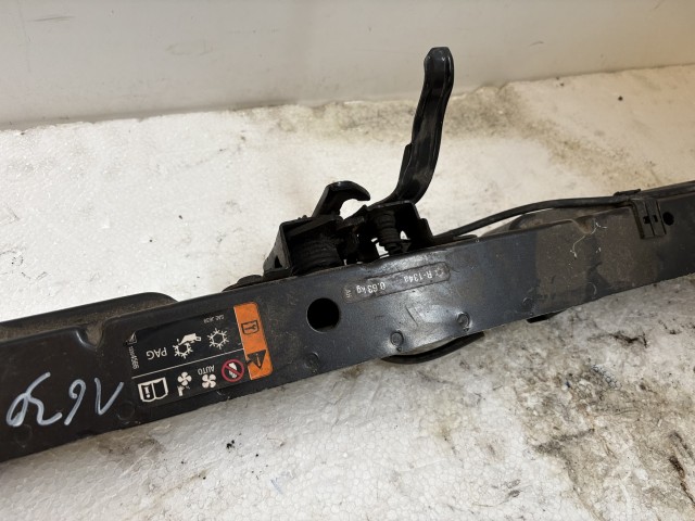 Opel Astra J 2009-2015 Zárhíd Használt Z22c Fekete 